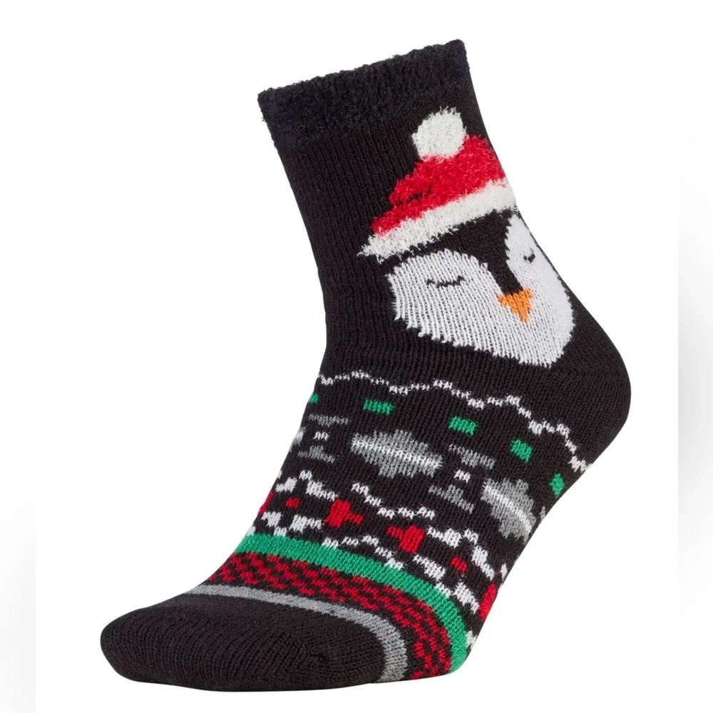 NEW Northeast Outfitters Cozy Cabin Aloe Infused Black Penguin Ankle Socks